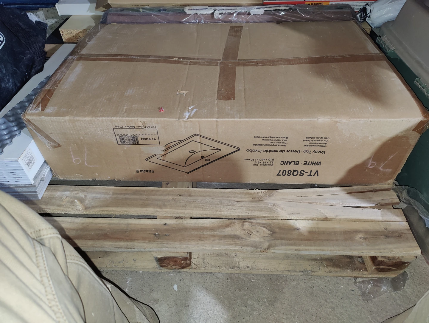 32" vanity top white