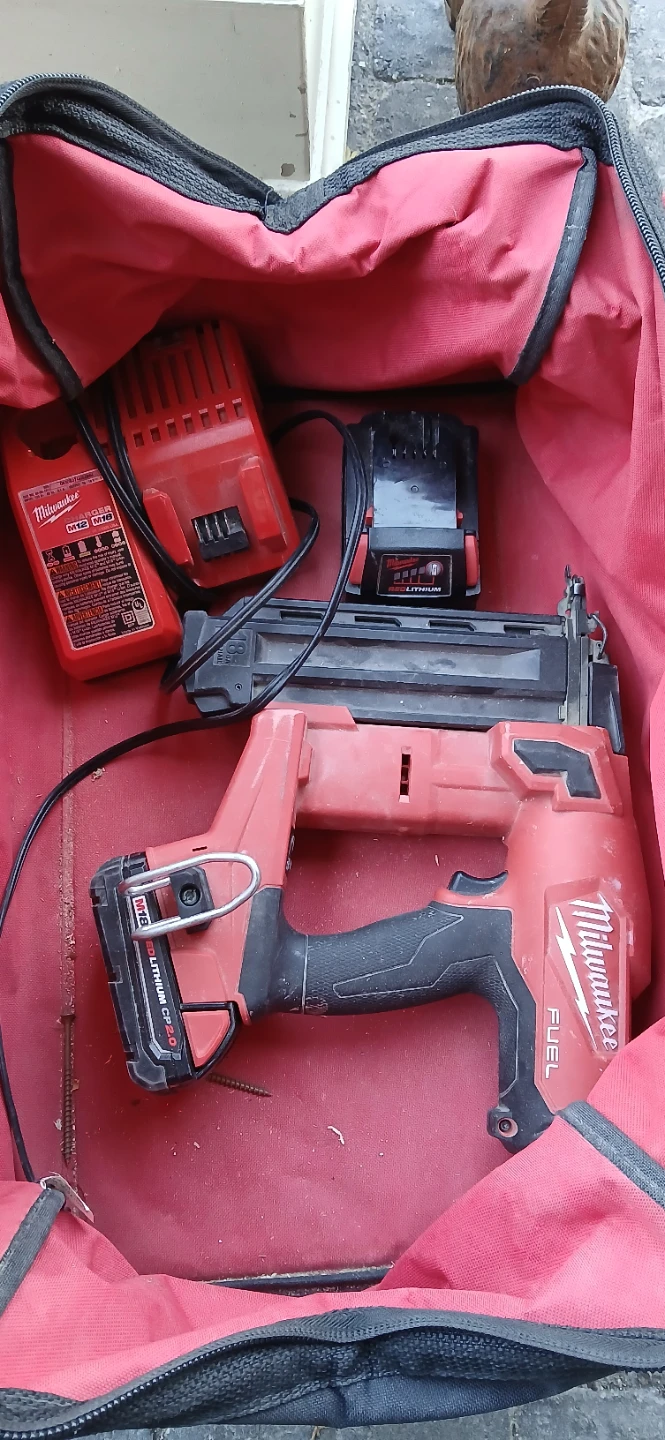 Milwaukee M18 FUEL Brad Nailer Kit with 2 Batteries and Charger