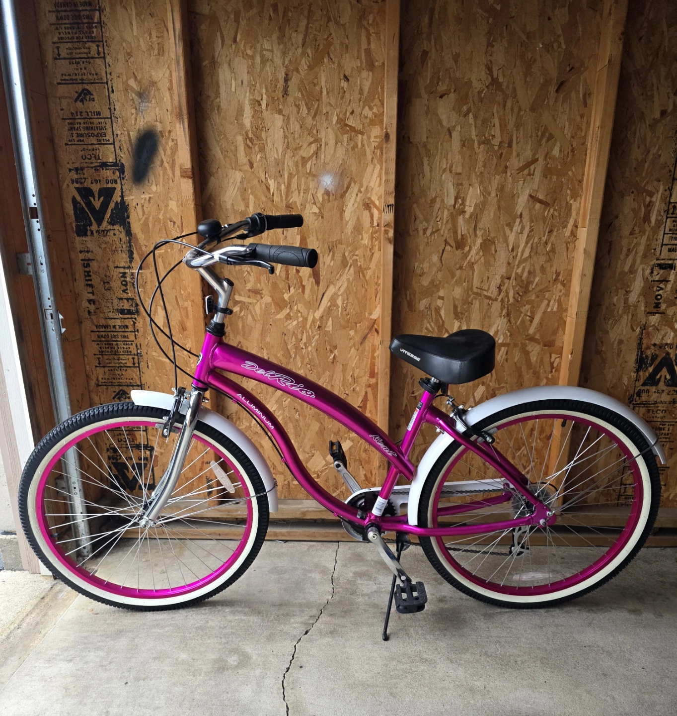 Huffy Good Vibrations Cruiser Bike