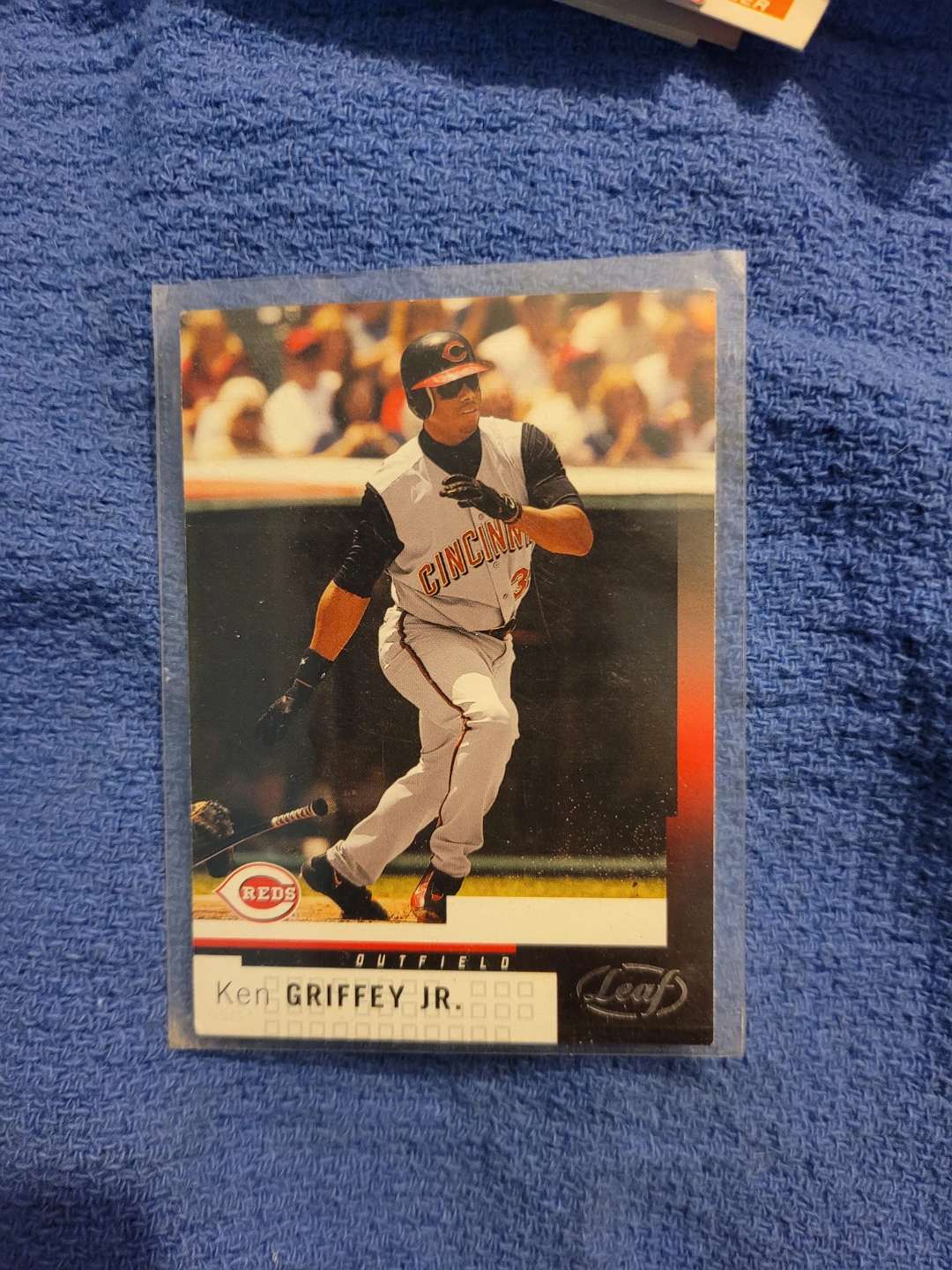 Ken Griffey Jr. Baseball Card - Leaf - photo 2