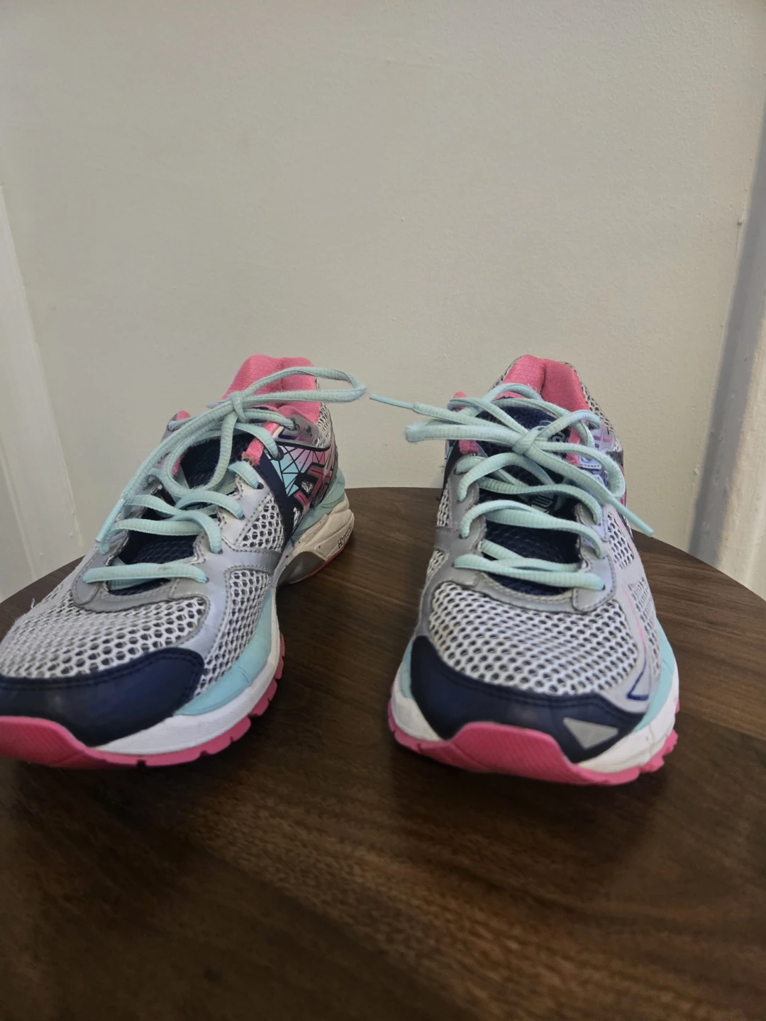 ASICS GT-2000 Running Shoes Women's Size 7.5 US