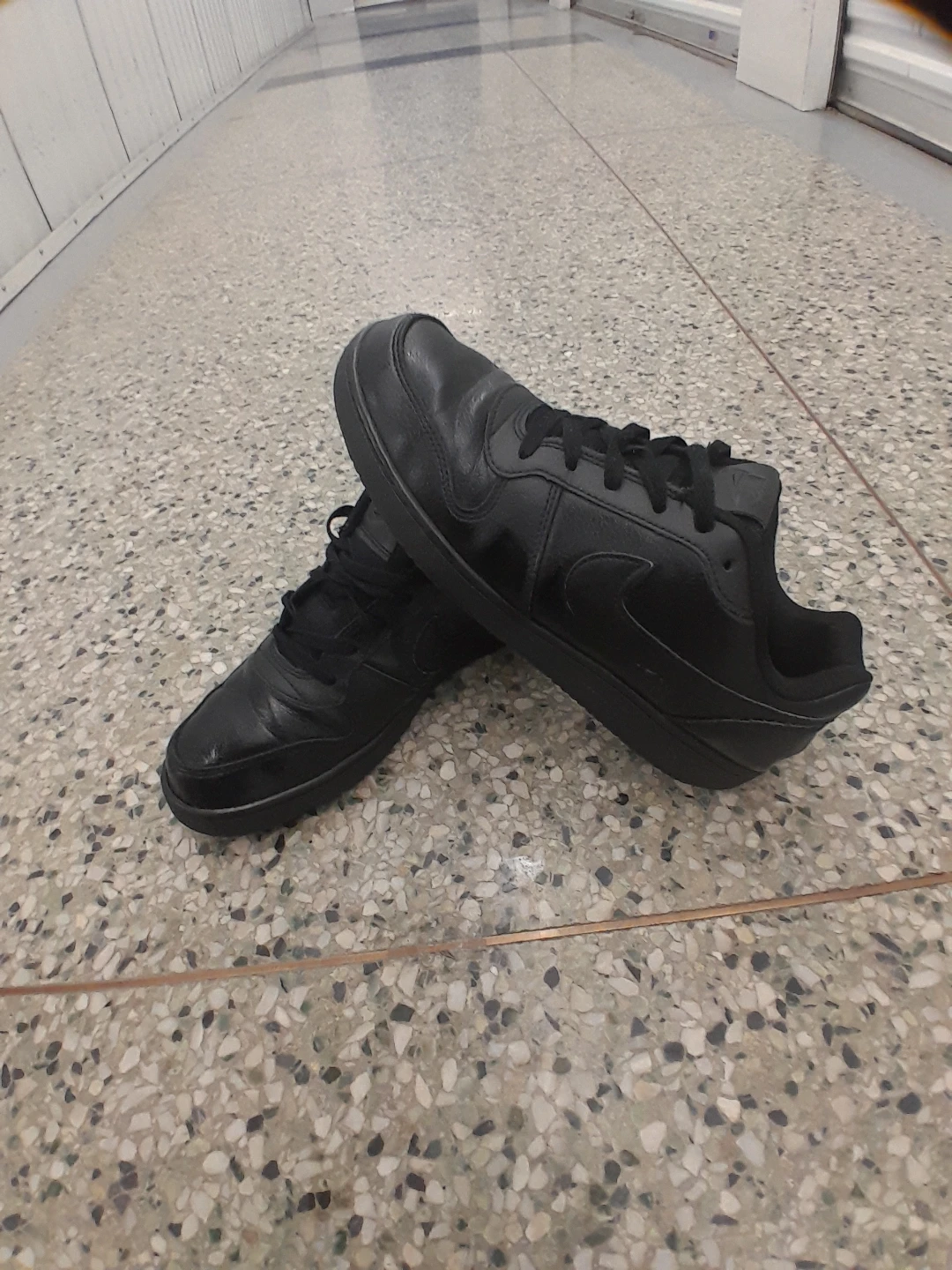 Nike  Air Black Sneakers Original Men's Size 11 - photo 3