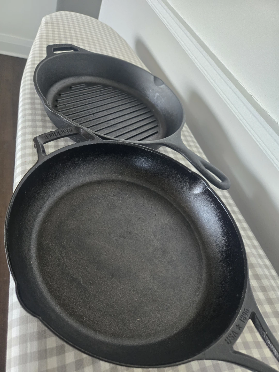 Lodge Cast Iron Skillet and Grill Pans 🌱 - photo 2