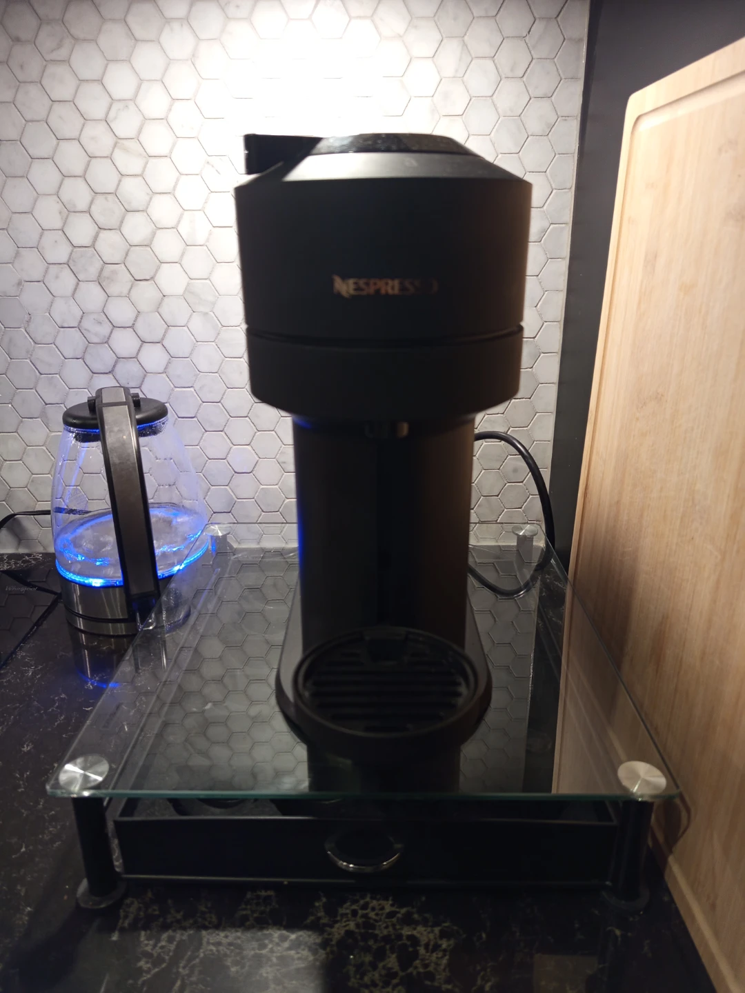 Nespresso Coffee Machine - photo 2