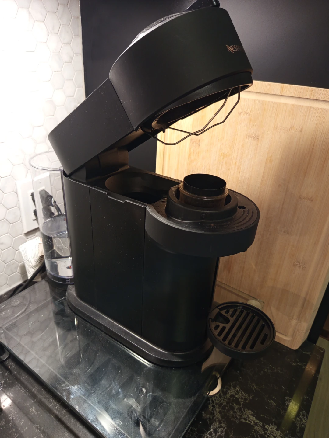 Nespresso Coffee Machine - photo 4