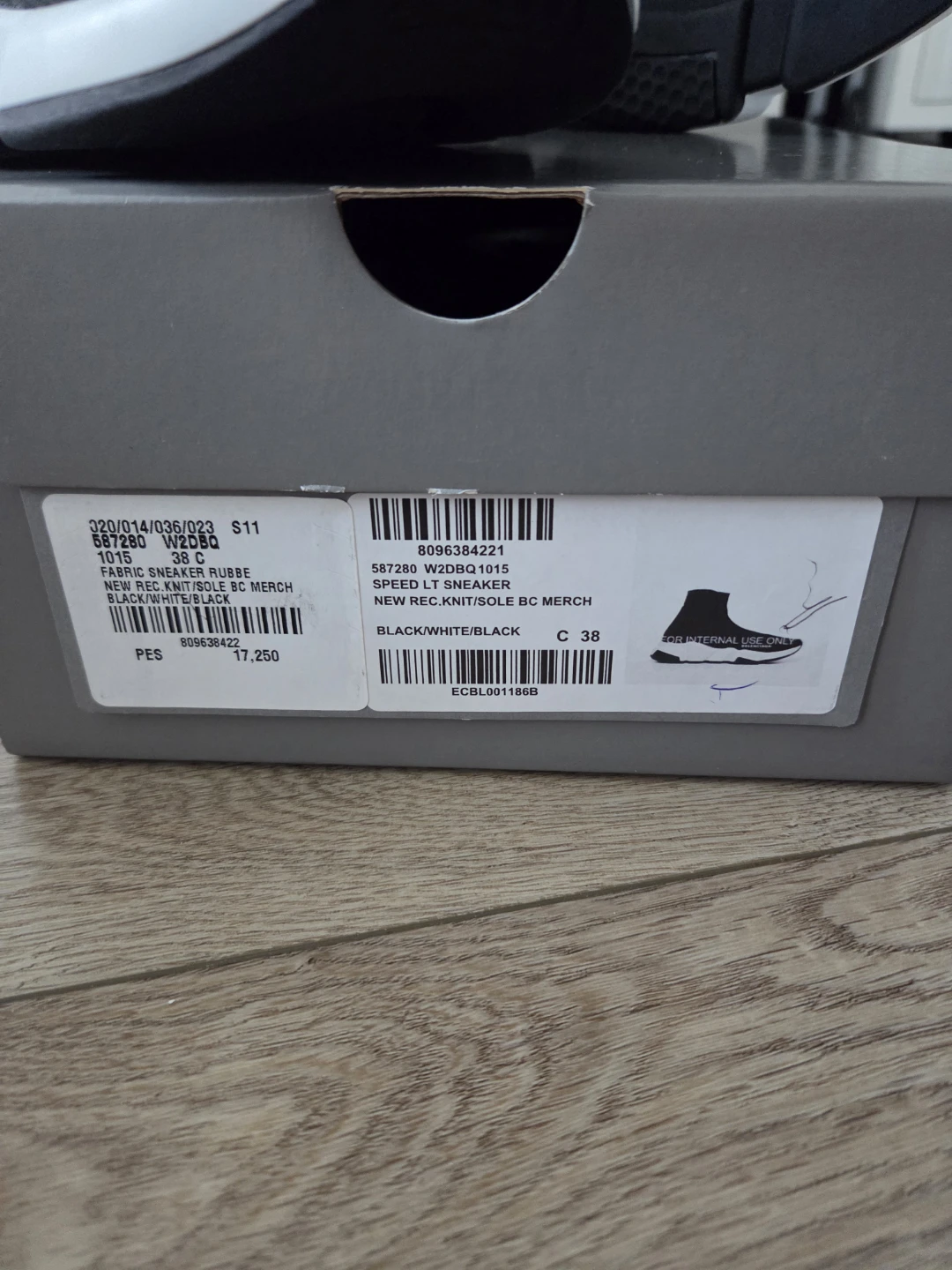 [Balenciaga] Speed LT Black/White Sneakers - Size 38 - photo 3