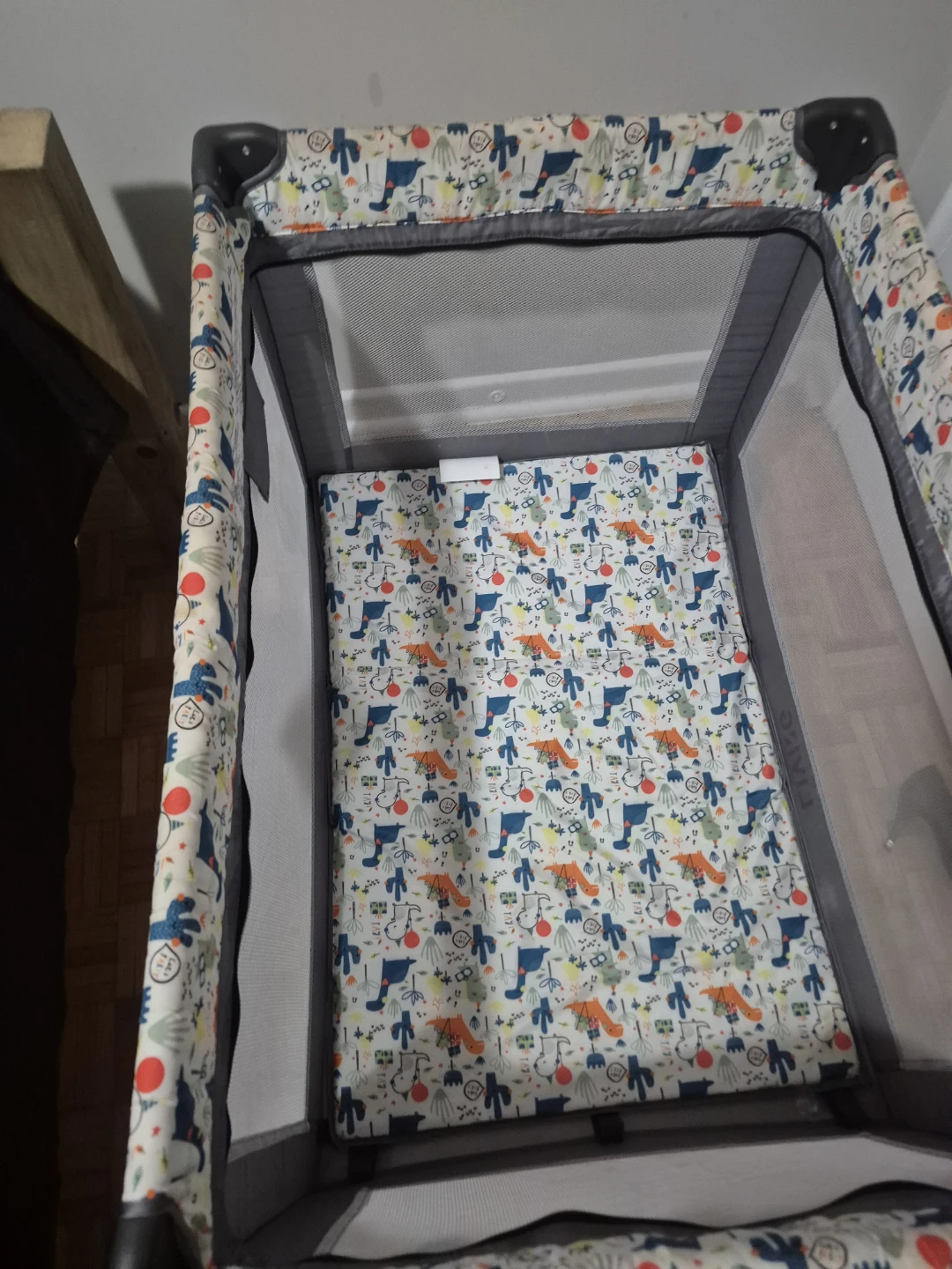 Graco Playpen / Crib