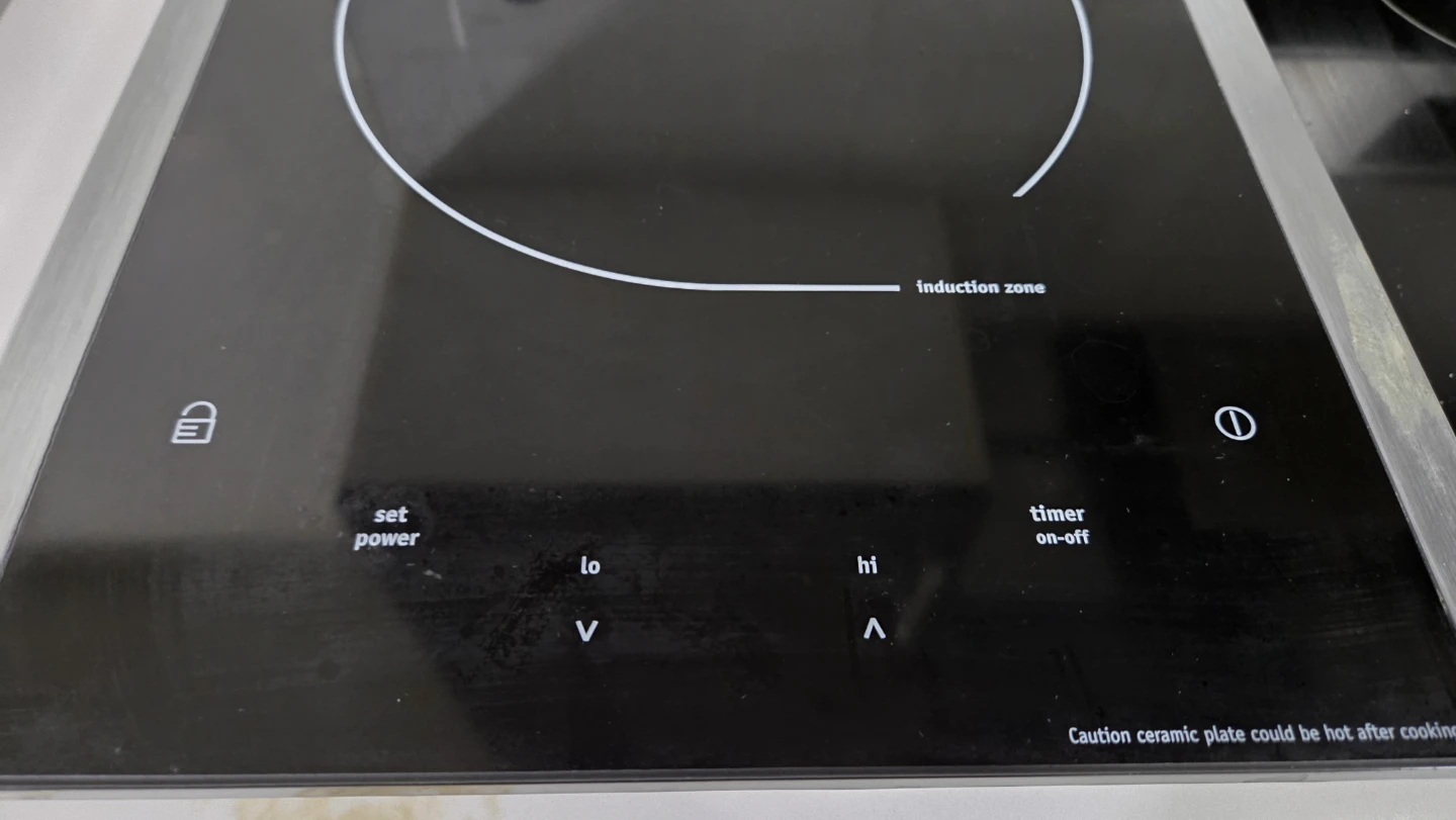 Frigidaire Gallery Portable Induction Burner - photo 2