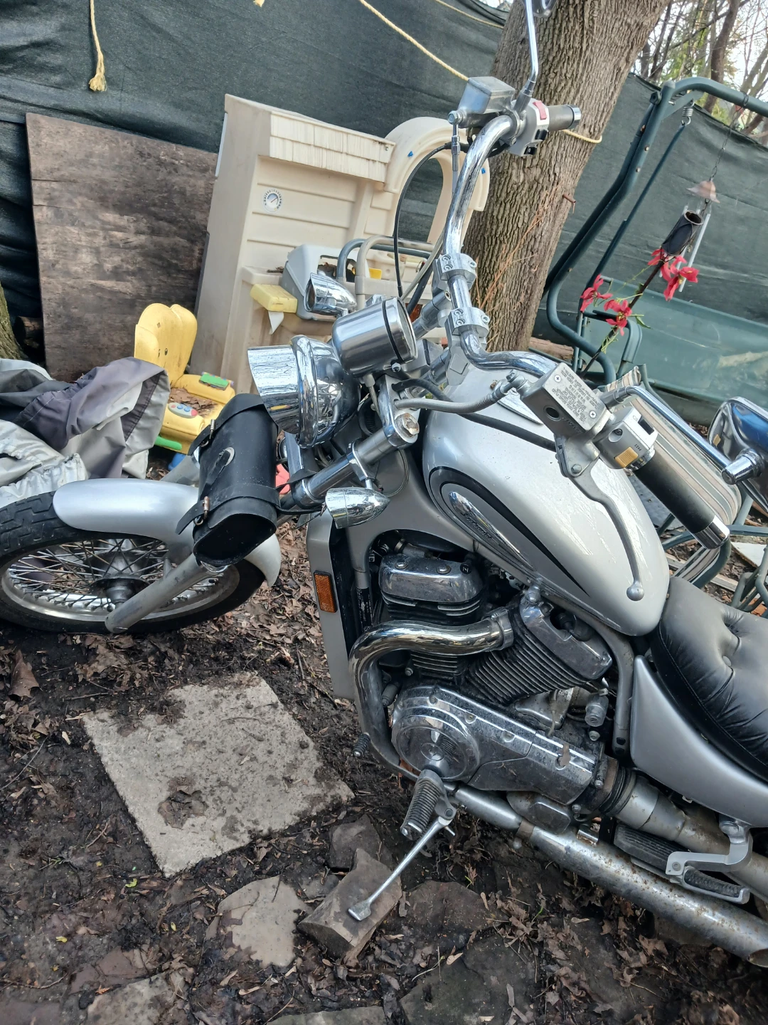 Silver Cruiser Motorcycle with Saddlebags - photo 4