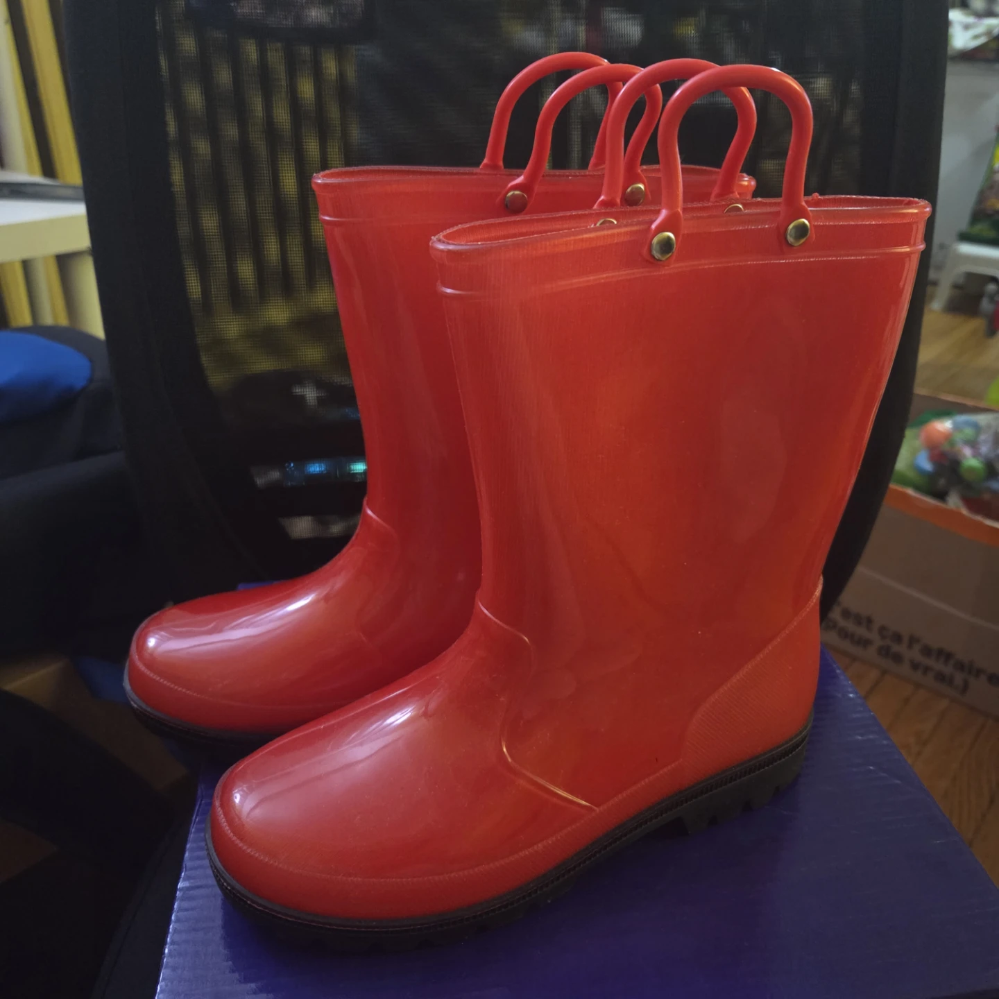 Red Rubber Rain Boots Size 2 (Little kids)