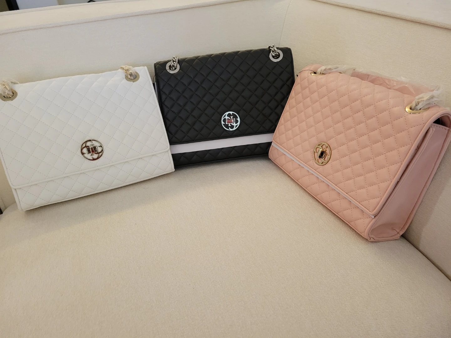 GUESS Quilted Shoulder Bags
