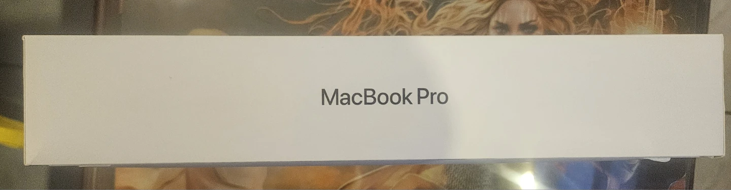 Apple MacBook Pro 14 - 512gb - 16 gb ram - M5 BNIB - photo 3