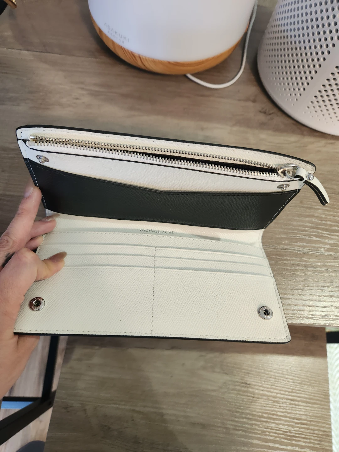 Michael Kors Black Leather Wallet - photo 2