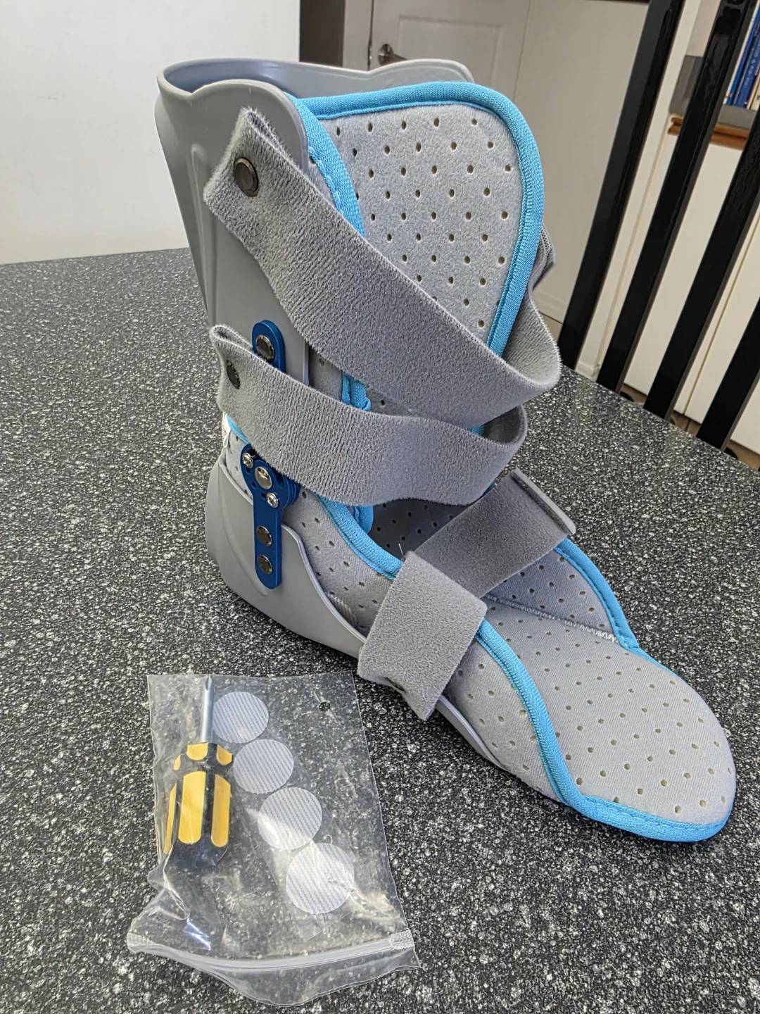 Orthopedic Walker Boot - Left Foot, Size M