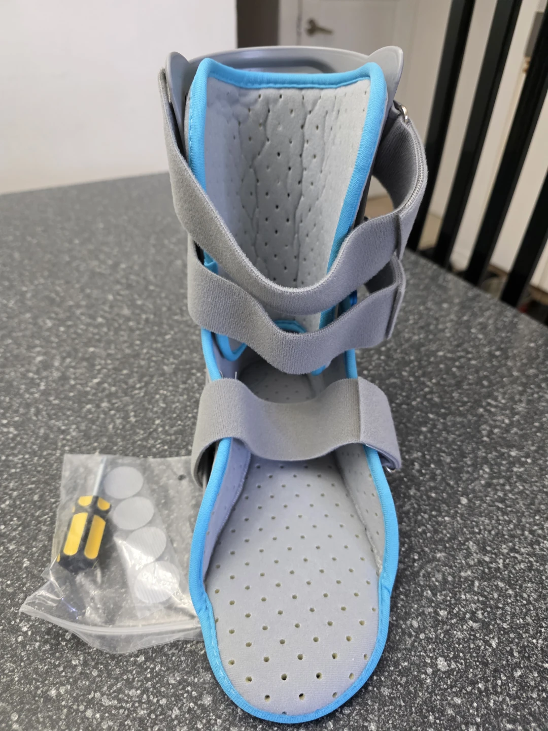 Orthopedic Walker Boot - Left Foot, Size M - photo 2