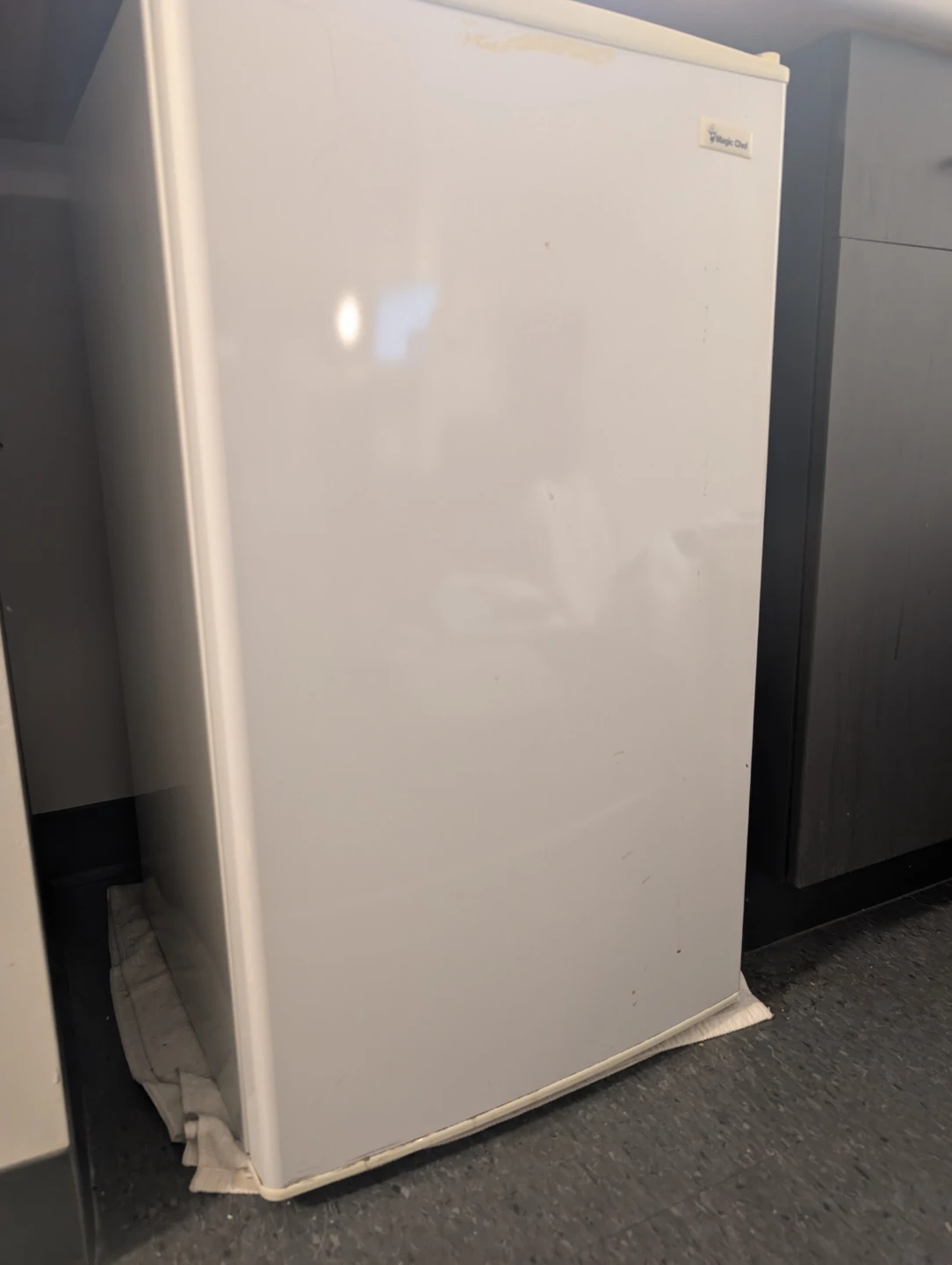 Magic Chef Mini Fridge