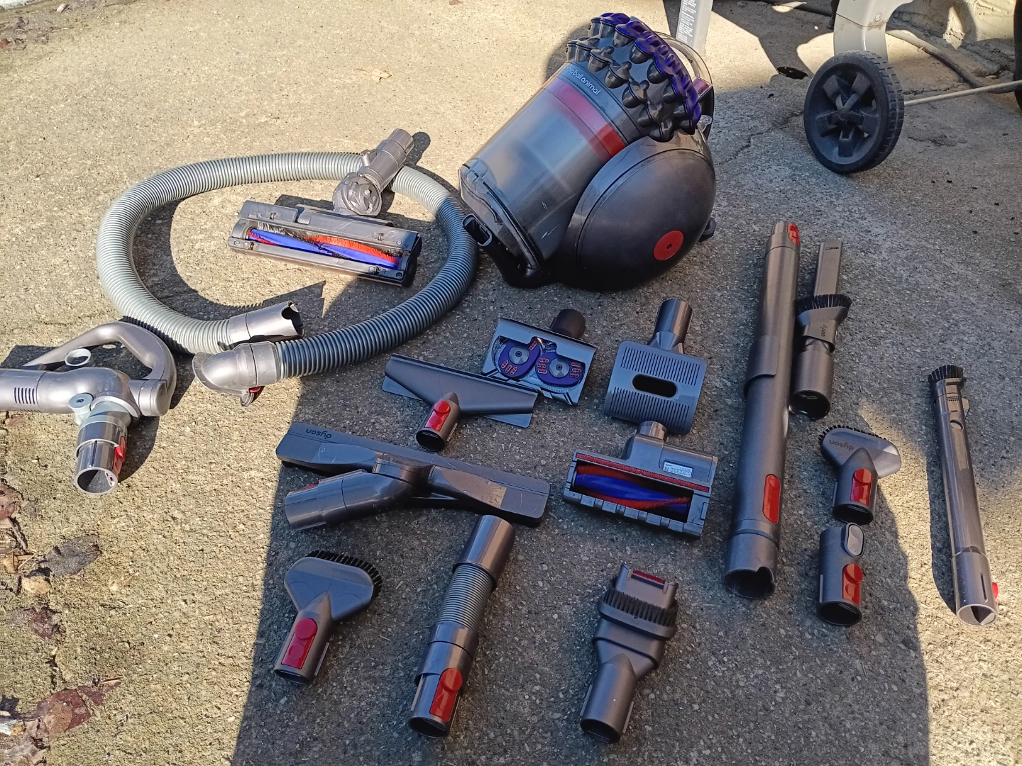 Dyson Ball Animal Vacuum Cleaner with Accessories - photo 3