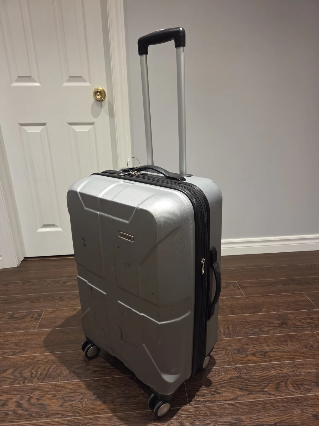 Samsonite medium luggage