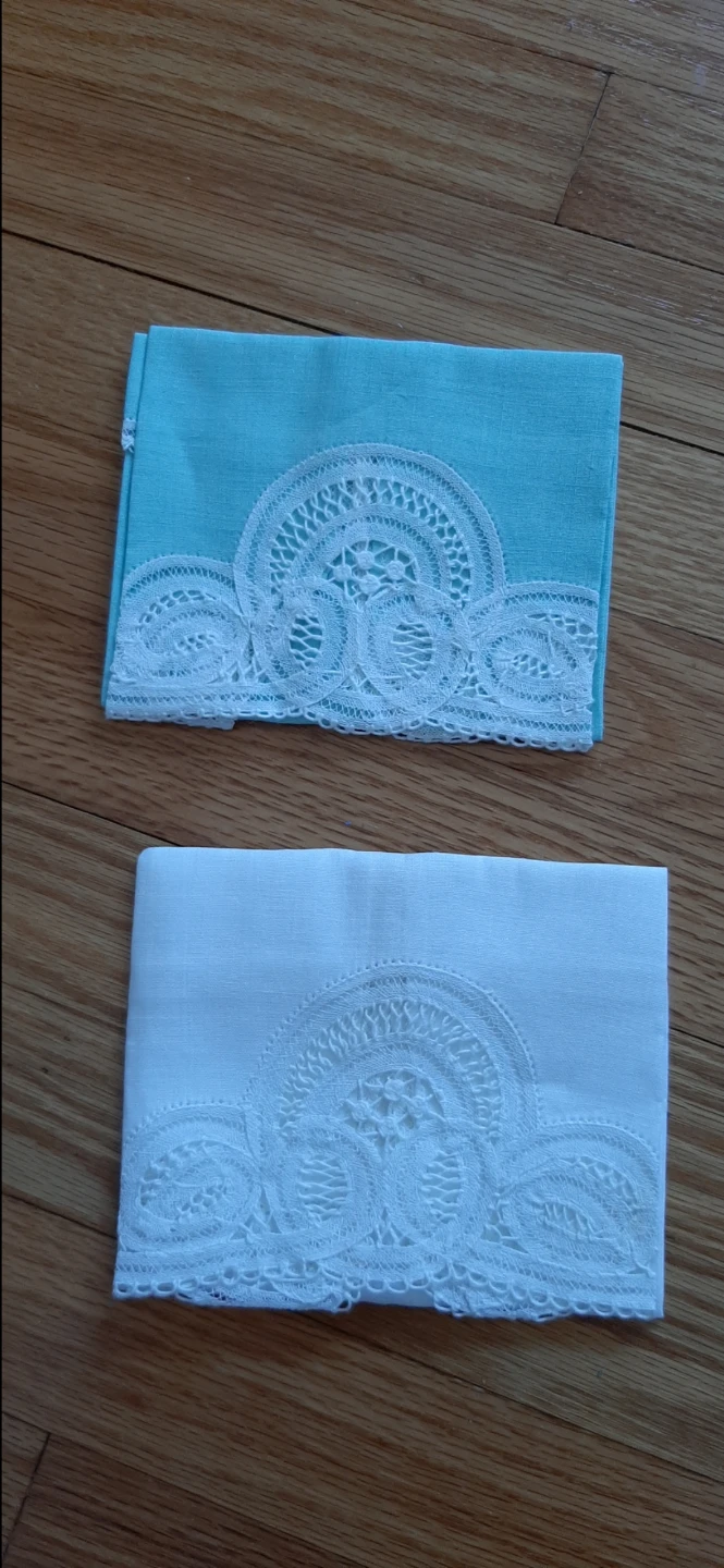 Vintage Ladies Lace Hankerchiefs