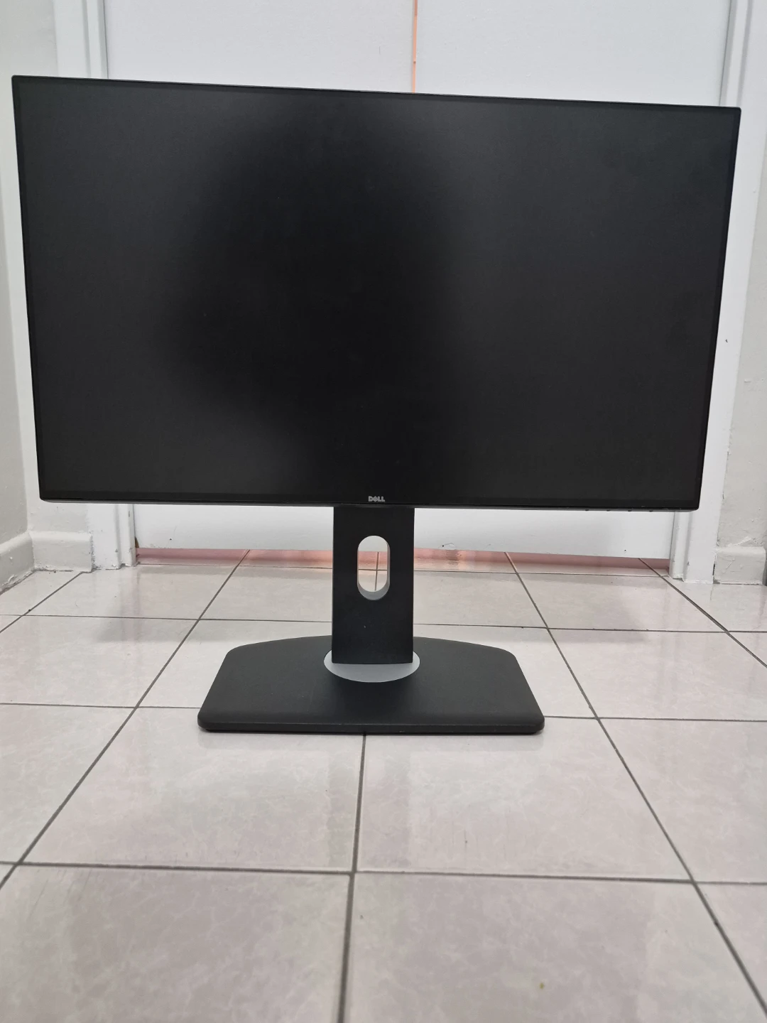 Dell Ultrasharp 24 inch Infinity Edge Monitor