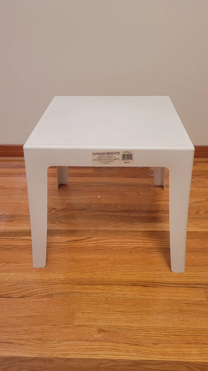 Outdoor Products White Plastic Side Table