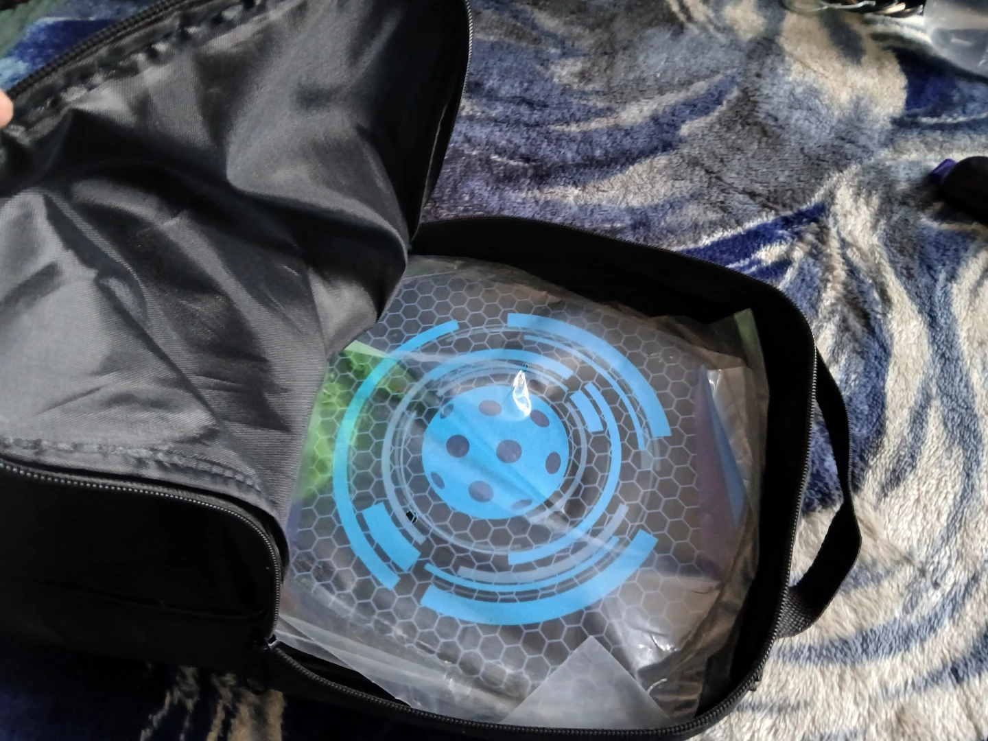 SX SXYF Pickleball Set with 2 Paddles, 4 Balls & Carrying Bag - photo 2