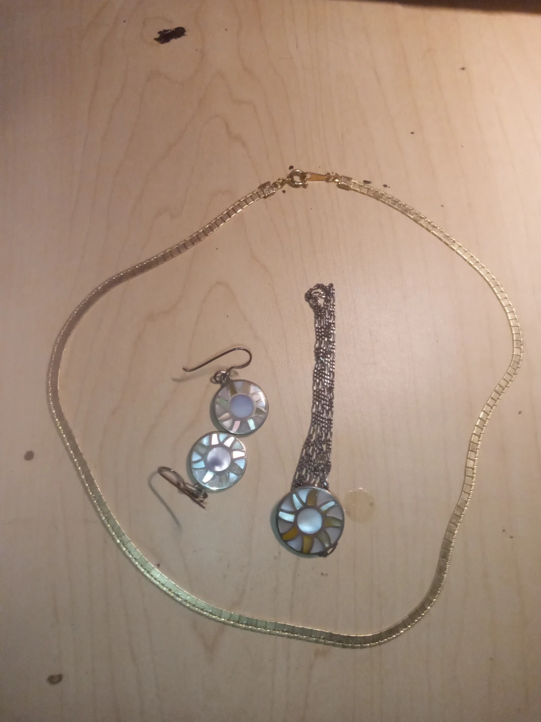 Mother of Pearl Necklace and Earring Set