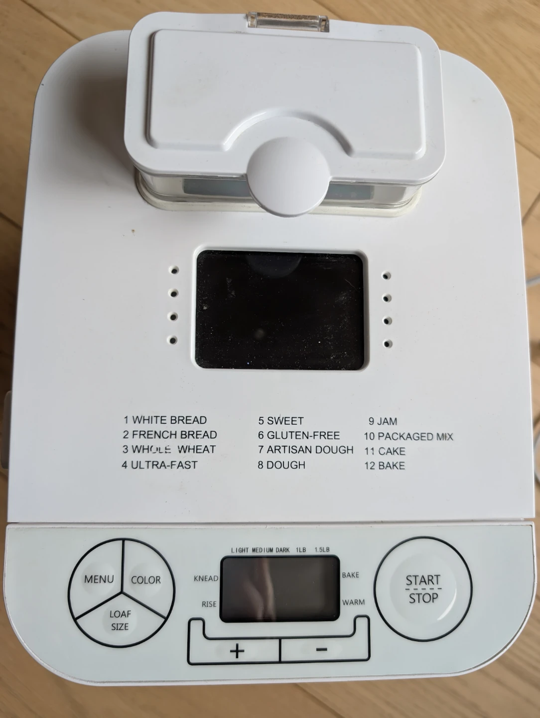 Dash bread maker machine barely used - photo 3