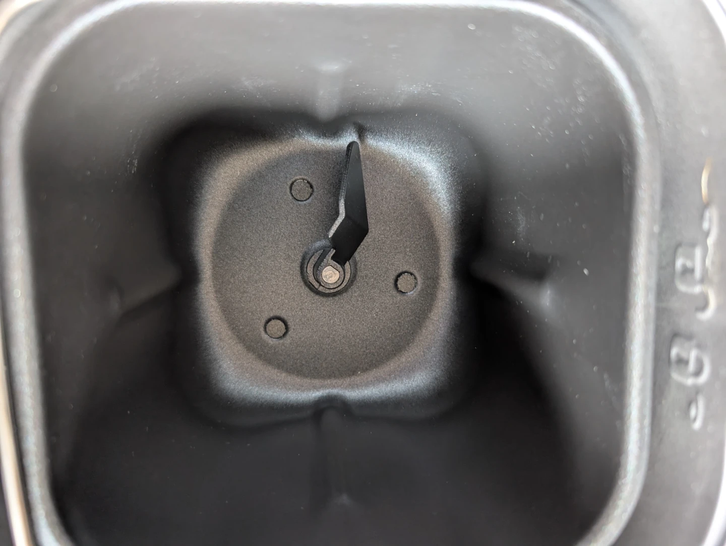 Dash bread maker machine barely used - photo 4