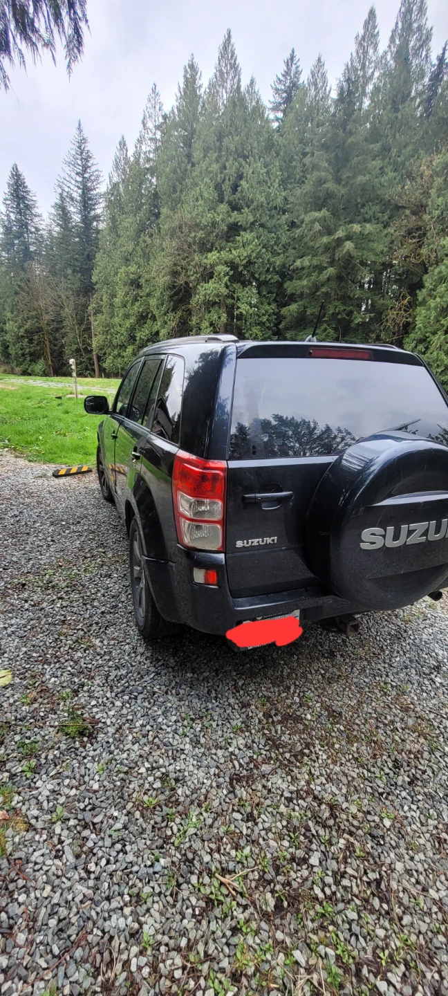 Black Suzuki Grand Vitara SUV - photo 2