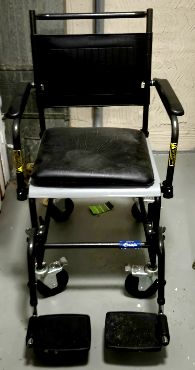 Medigas Commode Chair