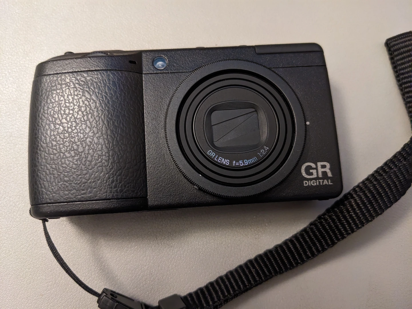 Ricoh GR Digital II Camera - photo 3