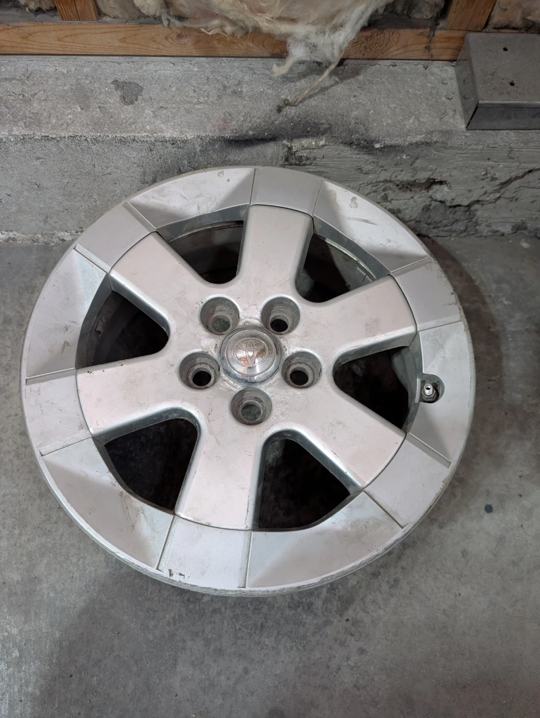 (1)-15 Inch Toyota Corolla Rim/TPMS Sensor