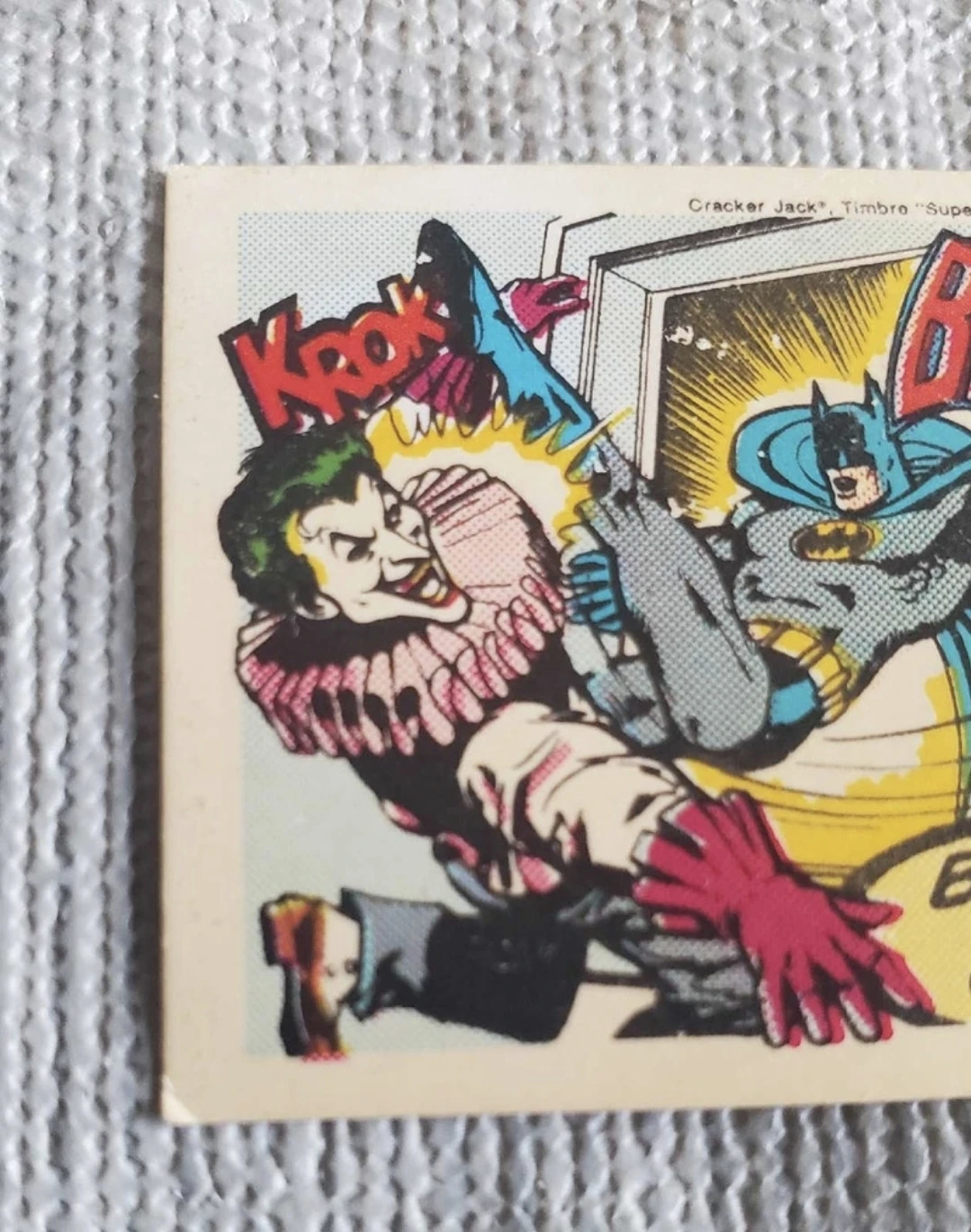 1979 Cracker jack DC comics batman vs Joker stamp card - photo 2