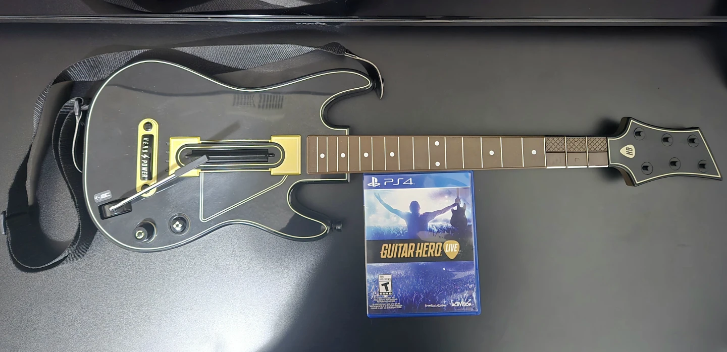 PS4 Guitar Hero Live Bundle / Complete & Tested Working