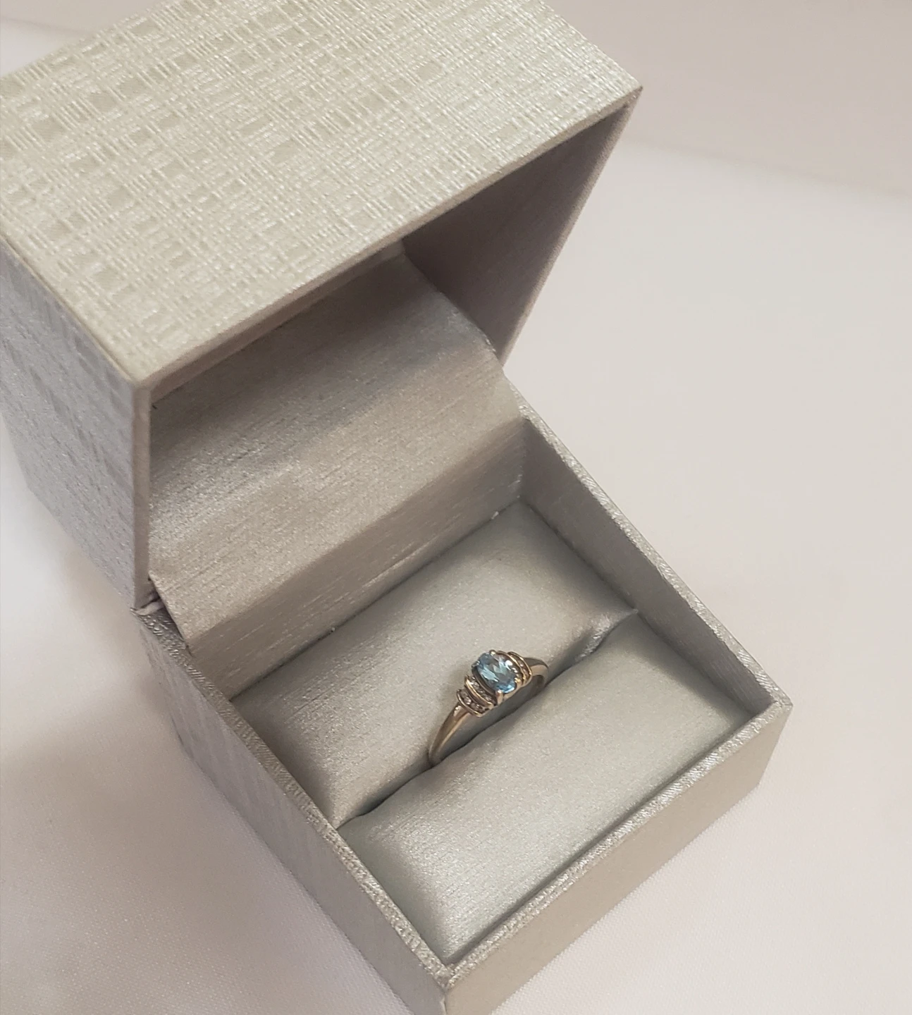 Like New 10 K Real Gold Ring With Aqamarine - photo 2
