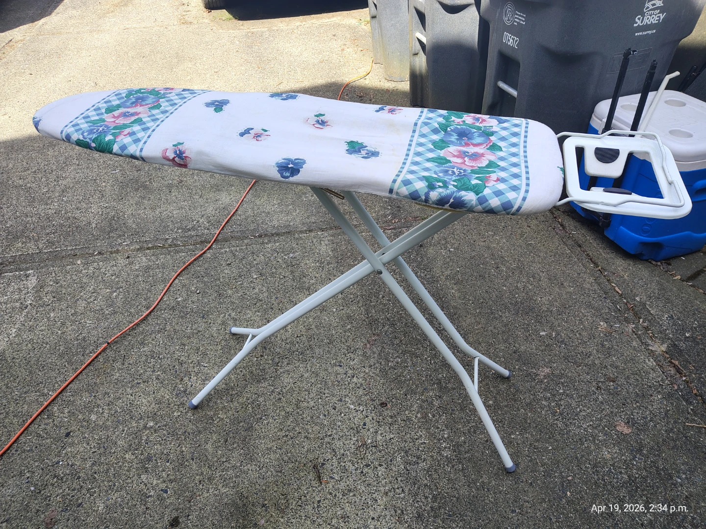 Deluxe Ironing Board with Iron Tray 🥕