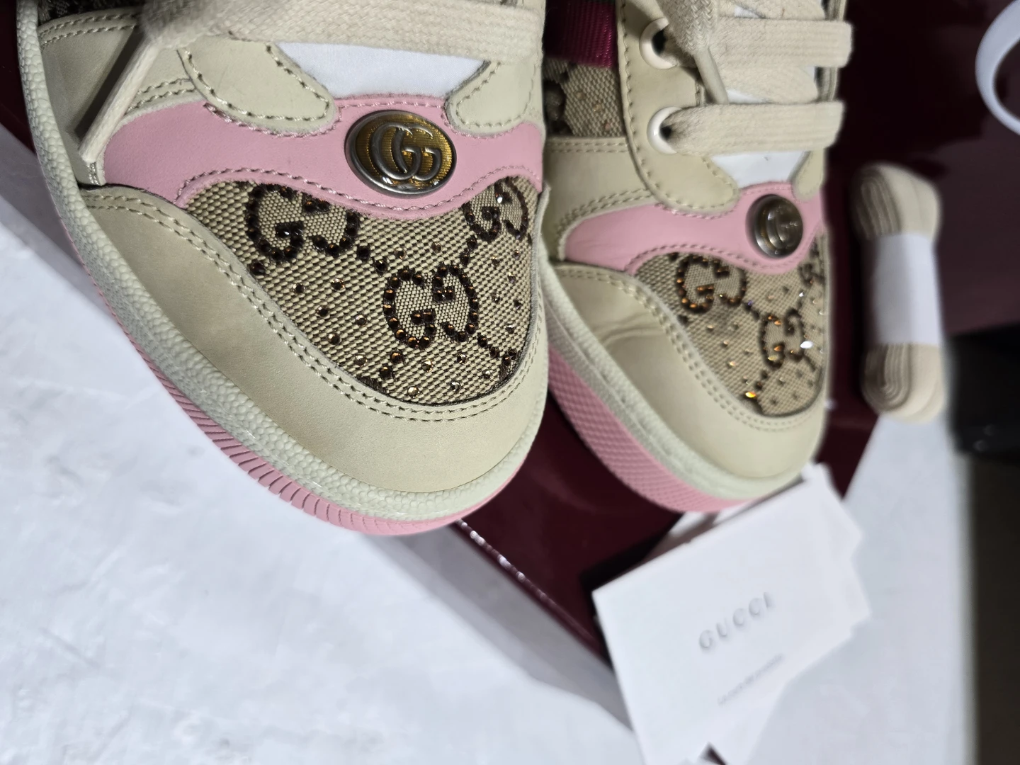 Gucci Women's Beige GG Canvas Low Top Sneakers - photo 4