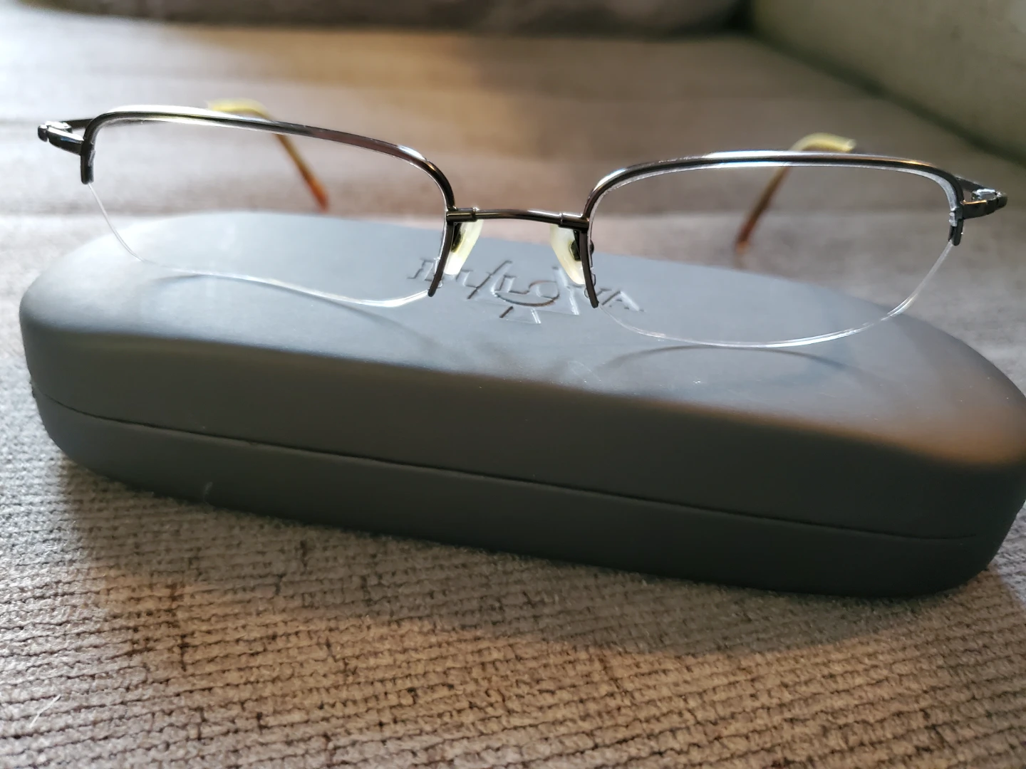 Bulova Eyeglasses with Case - photo 3