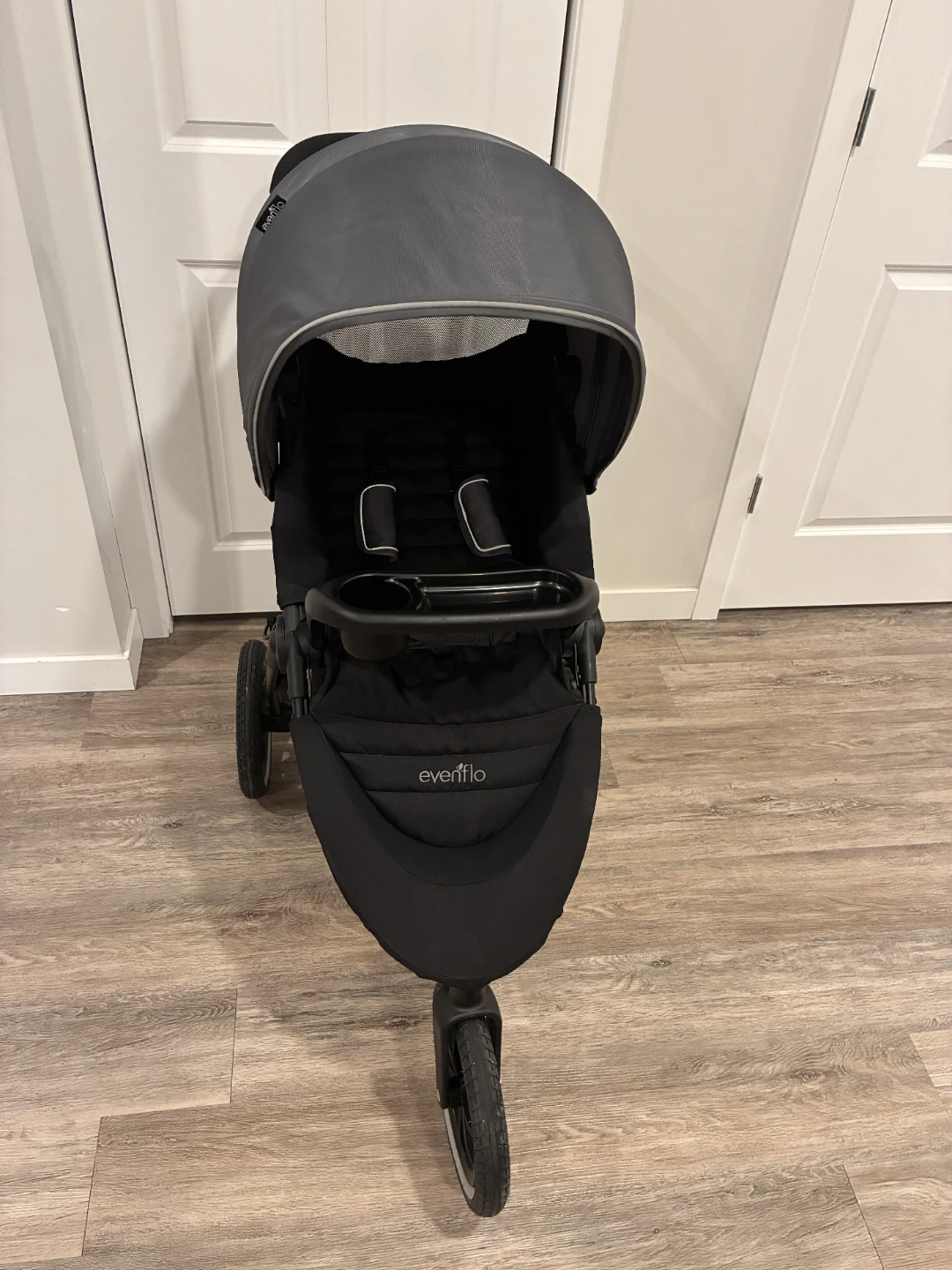 Evenflo 3 Wheel Stroller - photo 2