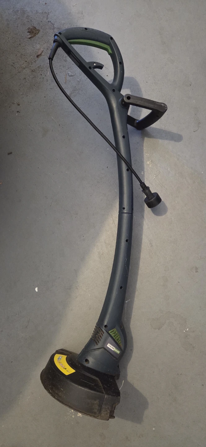 Hausmann grass trimmer/edger