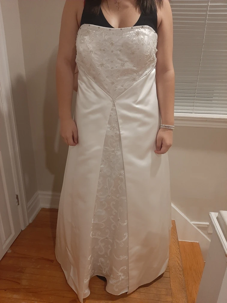 White Wedding Dress Size 20 - photo 2