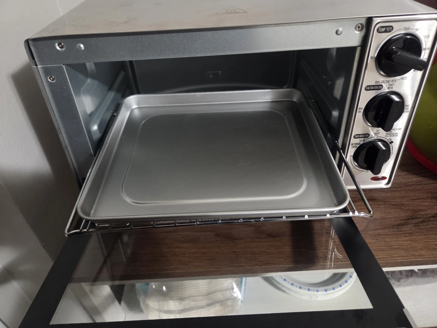 Hamilton Beach Countertop Toaster Oven - photo 2