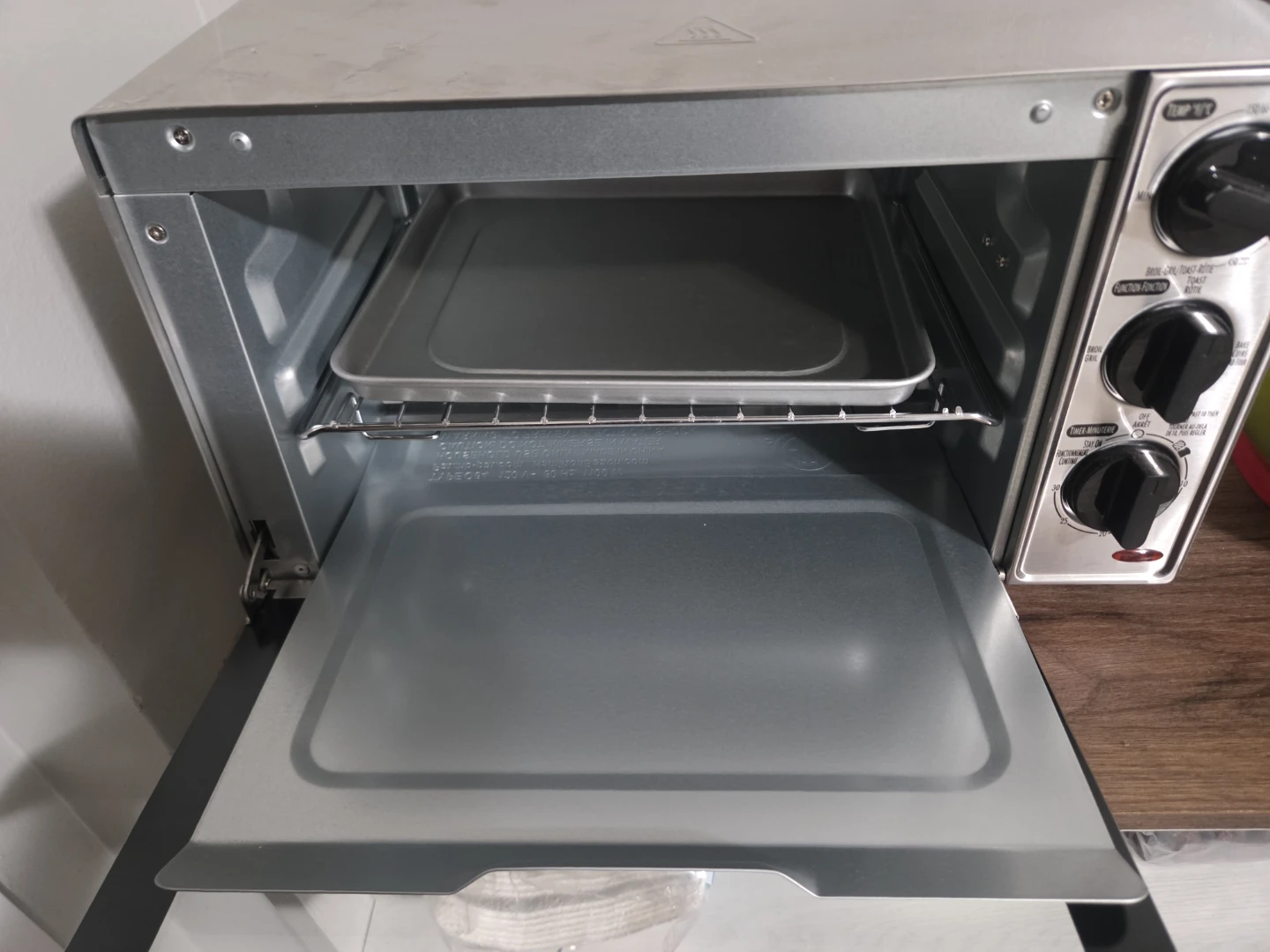 Hamilton Beach Countertop Toaster Oven - photo 3