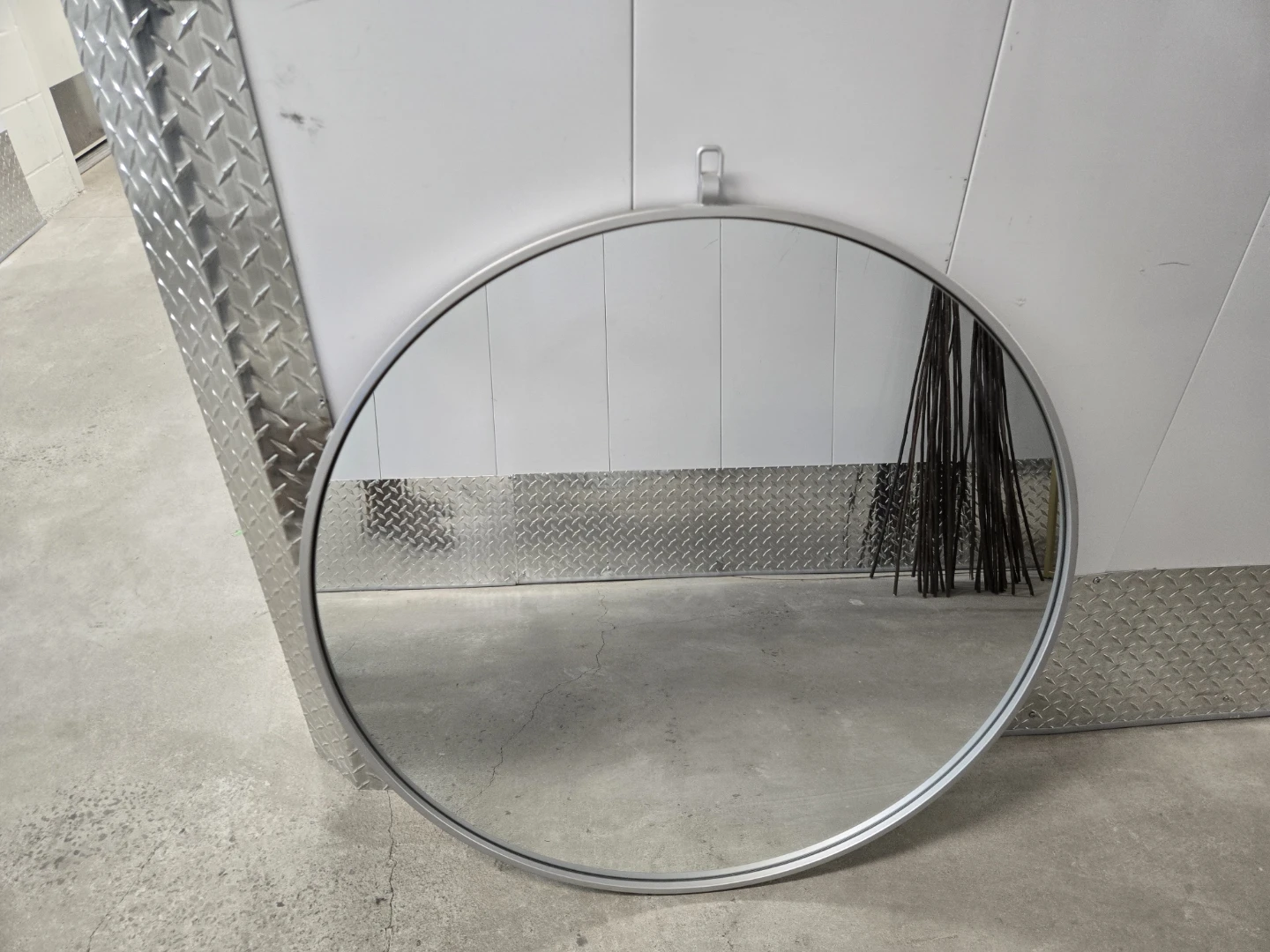 Round Metal Framed Mirror - photo 3
