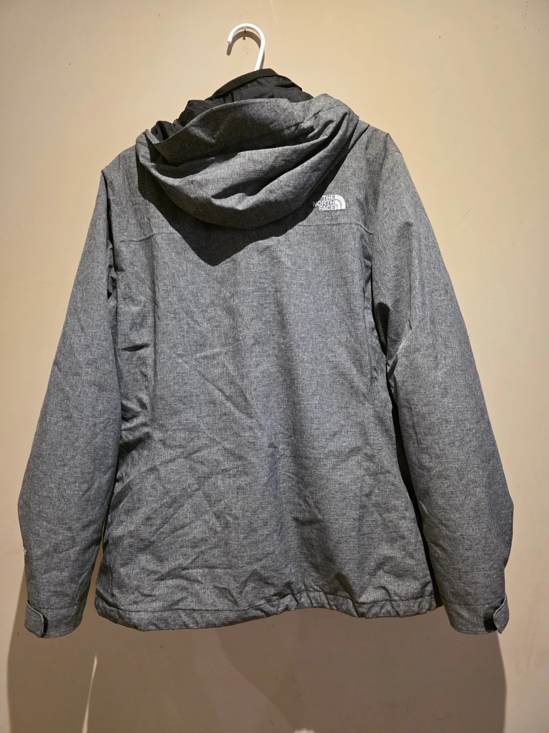 The North Face Grey Insulated Jacket - photo 2