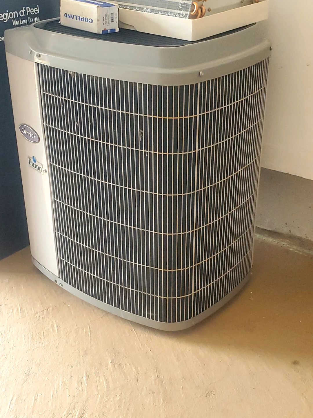 Carrier Performance Series High Efficiency Air Conditioner