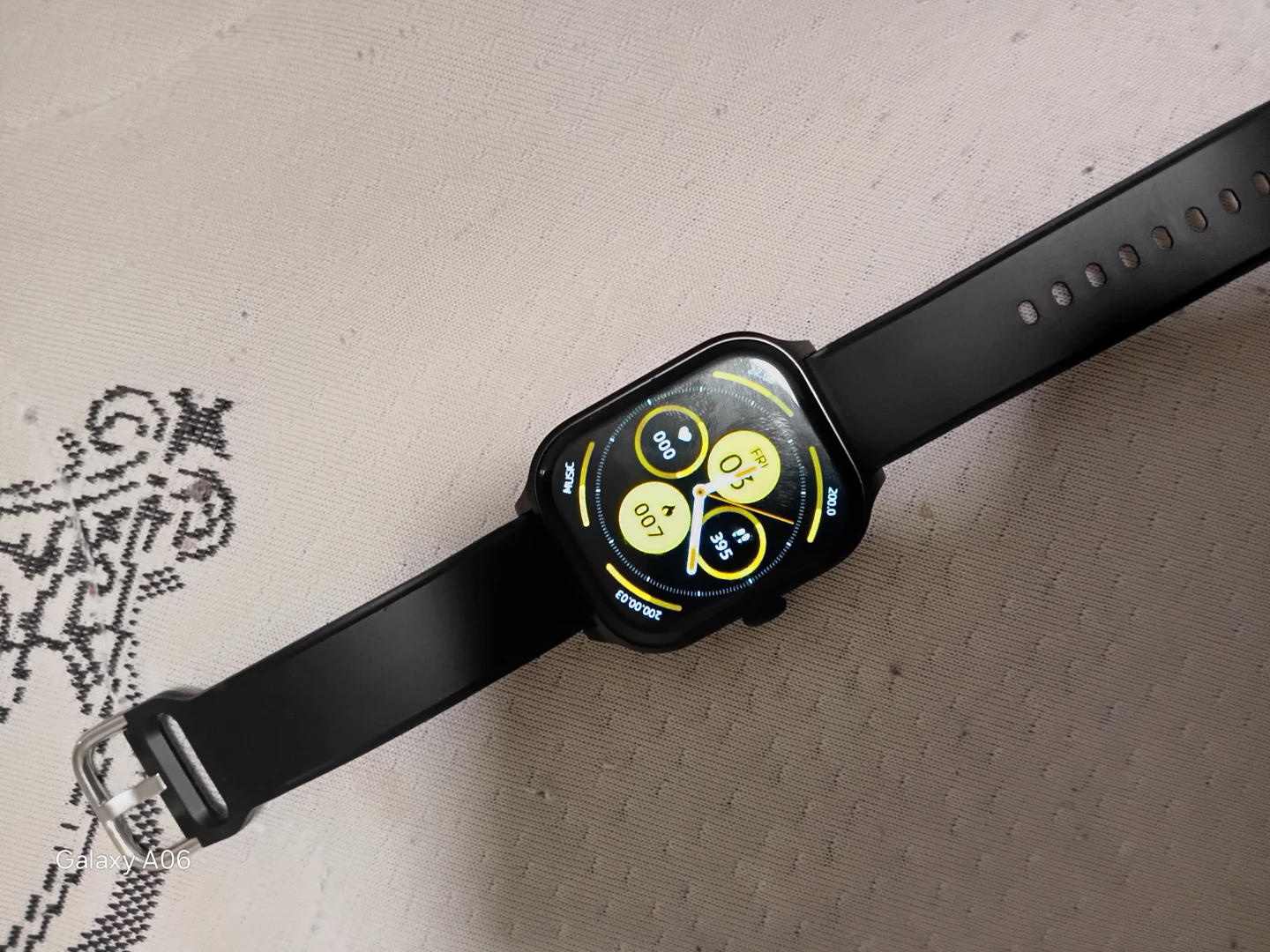 Black Smartwatch - photo 2