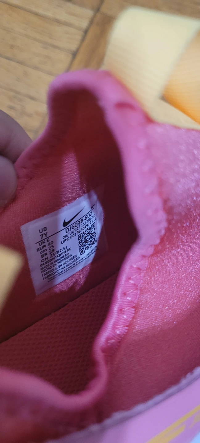 Nike Pink & Yellow Flex Runner PS Shoes Toddler Size 7Y - photo 3