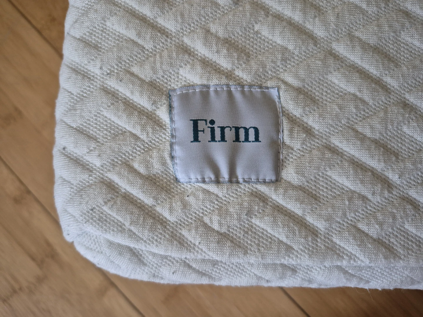 Ergonomic pillow for side sleepers - photo 3